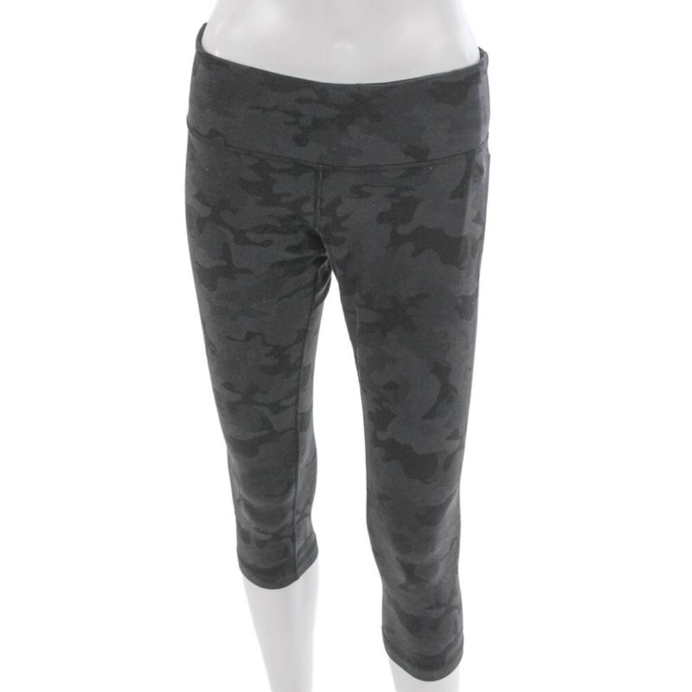 Lululemon Womens Capri Leggings Gray Camo Nylon Size 8